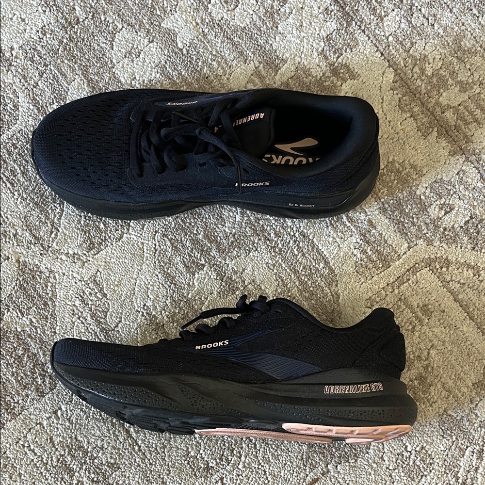 Brooks Women's Black and Pink Running Shoes